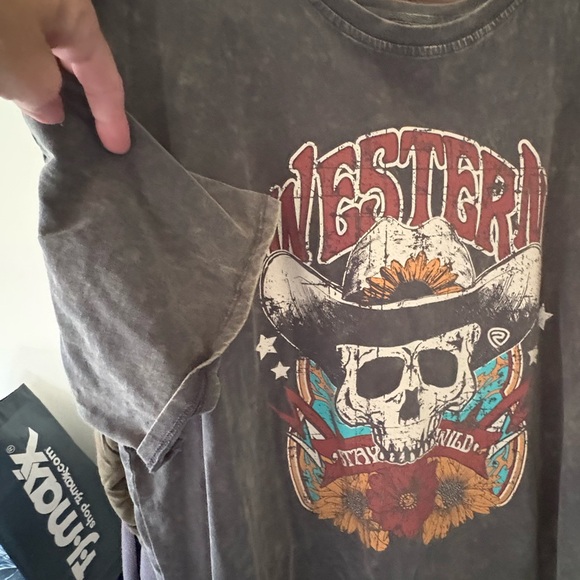 Western Skull Graphic Tee - Black - Picture 2 of 3